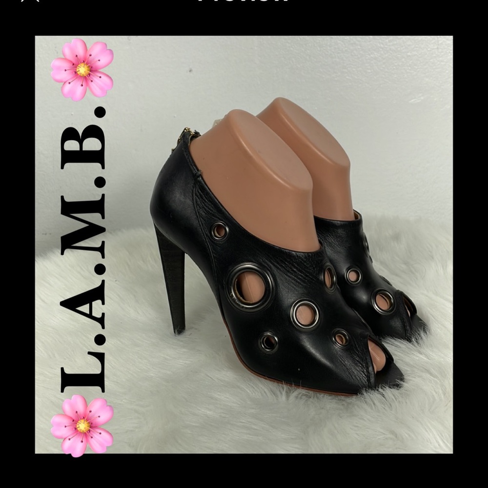 🌸LAMB HEELS - Picture 1 of 13